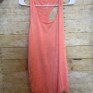Head tank top